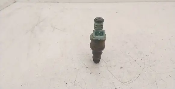 BMW 5 E39 Fuel injector 0280150415