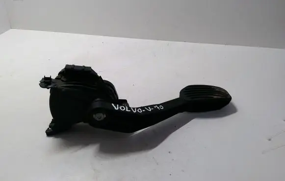Volvo V70 Accelerator throttle pedal 30683515 6PV00853715
