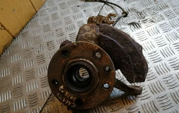Ford Galaxy Front wheel bearing hub 
