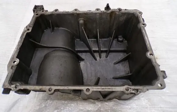 Ford Focus Oil sump CM5G-6675-FC