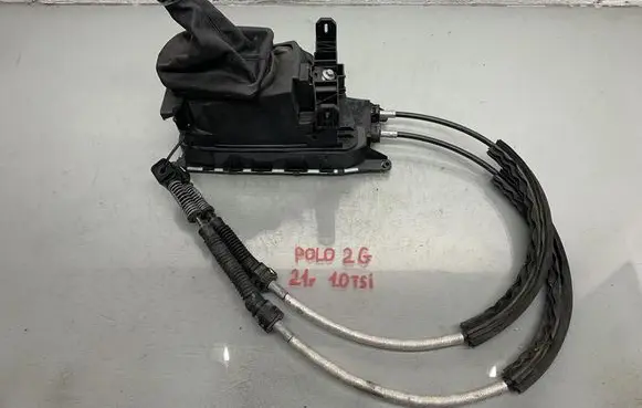 Volkswagen Polo VI Gear selector/shifter in gearbox 
