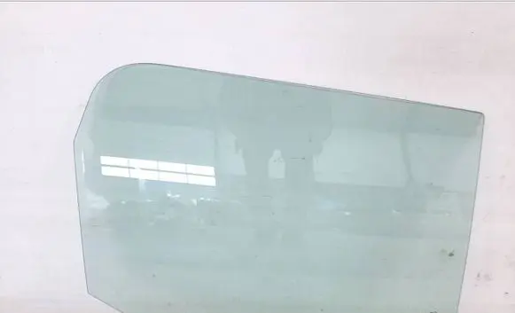 Mini Cooper Countryman F60 Rear door window glass 