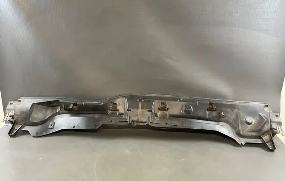 Peugeot 208 II Wiper trim 9820793980