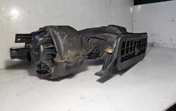 Opel Vivaro Interior heater climate box assembly W964171M