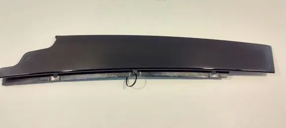 Audi Q3 8U Front door glass trim molding 8U0837902C