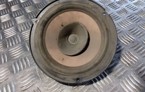 Opel Tigra A Front door speaker 90389994