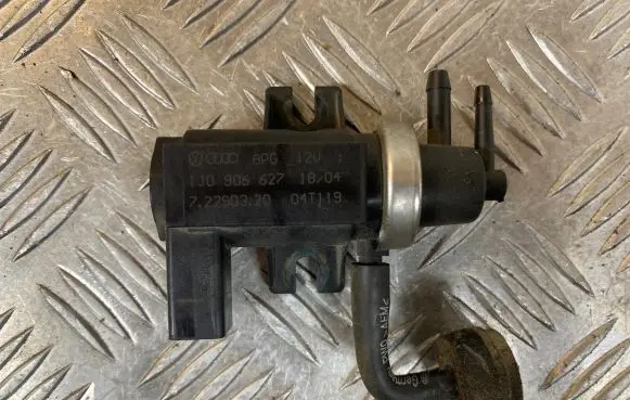 Volkswagen Touareg I Turbo solenoid valve 1J0906627 72290320 04T119
