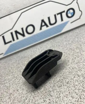 BMW 5 E39 Radiator mount bracket 2247896