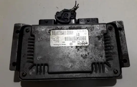 Peugeot 106 Engine control unit/module 9630059880 0281001839