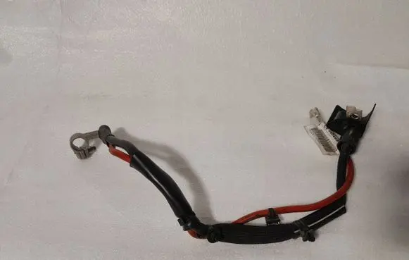 Audi A3 S3 8V Positive cable (battery) 5Q0971228G