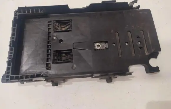 Ford Mondeo MK IV Battery bracket 
