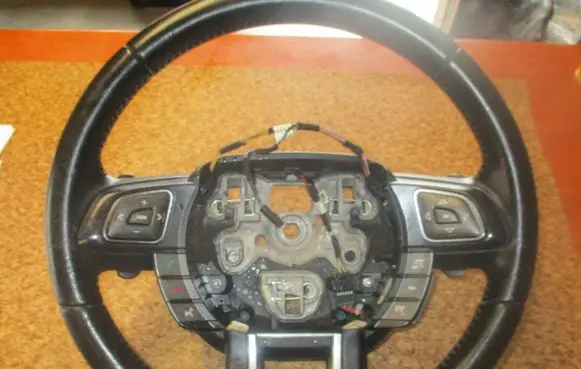 Land Rover Range Rover Evoque L538 Steering wheel