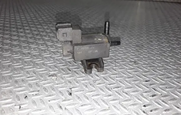 Opel Meriva A Vacuum valve 72244800
