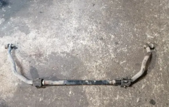 Toyota RAV 4 (XA30) Front anti-roll bar/sway bar