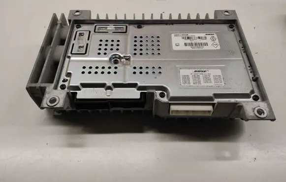 Renault Latitude (L70) HiFi Audio sound control unit 280639826R