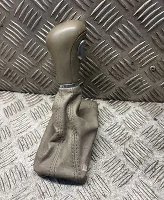 Audi A6 S6 C6 4F Gear lever shifter trim leather/knob 4F2713139N