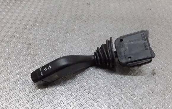 Opel Zafira A Indicator stalk 90560990