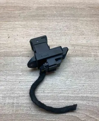 Audi A6 S6 C6 4F Hand parking brake switch 4F1927225