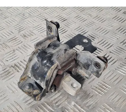 Seat Ibiza IV (6J,6P) Engine mount bracket