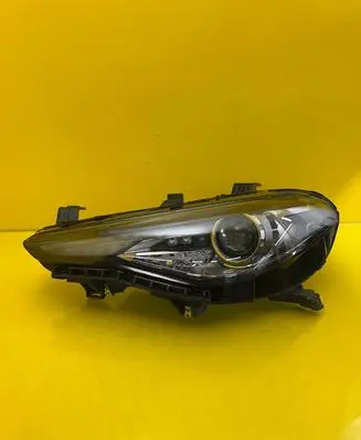 Alfa Romeo Giulia Headlight/headlamp 50547582