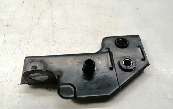 Toyota Avensis T270 Radiator mount bracket 165050R050
