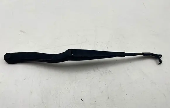 Mercedes-Benz E W212 Front wiper blade arm A2128201344