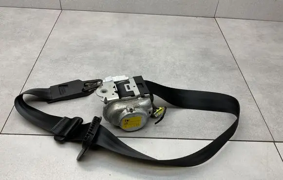 Opel Mokka B Front seatbelt 98346122