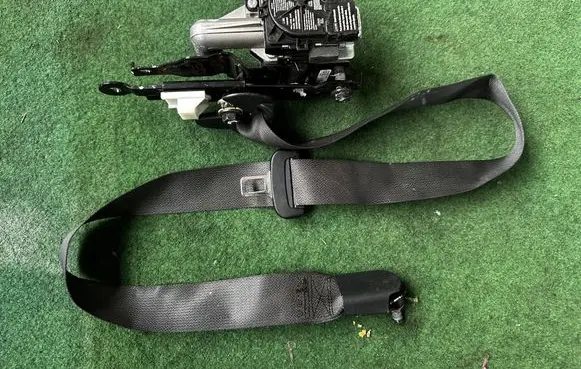 Hyundai i30 Front seatbelt 88820G4100 88820G4100TRY