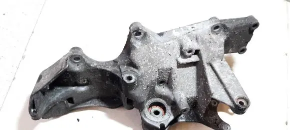 Volkswagen PASSAT B5.5 Engine mounting bracket 06b903143a