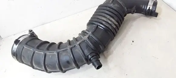 Air intake hose/pipe