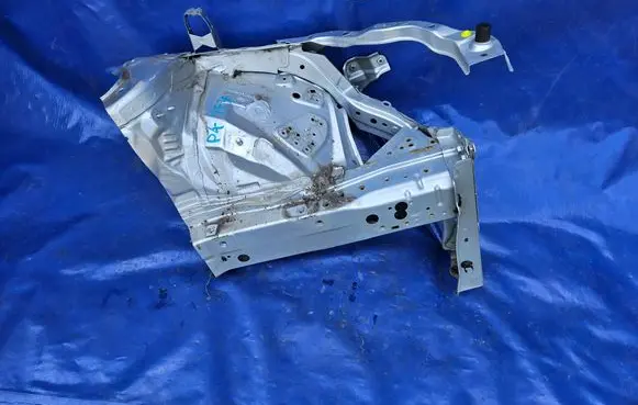 Toyota Prius (XW50) Front quarter panel 53702-47100