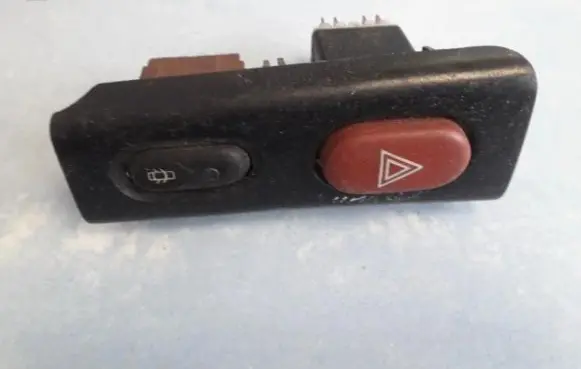Renault Espace III Hazard light switch 822955