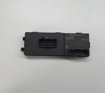 Audi A4 S4 B9 Tailgate/trunk control unit/module 4M0959107B 4M0959107A