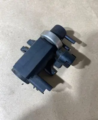 BMW 5 E60 E61 Turbo solenoid valve 72832800 9645029180