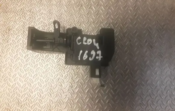Mercedes-Benz C W204 Fuel tank cap lock A2048200072 2048200072
