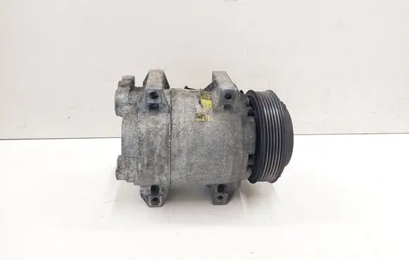 Volvo V70 Air conditioning (A/C) compressor (pump) 8708581 281E3399