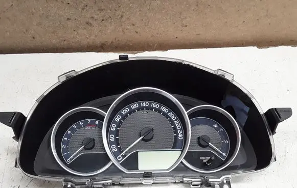 Toyota Auris E180 Speedometer (instrument cluster) 83800F2680
