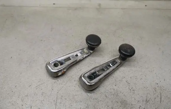 Mercedes-Benz S W116 Front door window winding handle 