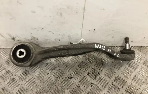 Mercedes-Benz E W212 Front lower control arm/wishbone