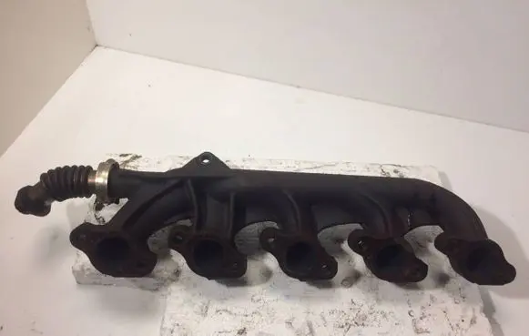 Volvo S80 Exhaust manifold 8642826