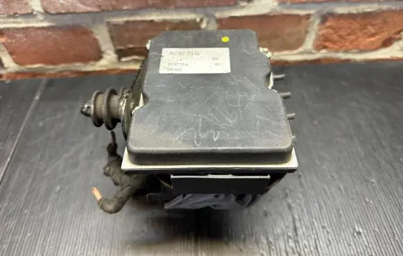 Audi A4 S4 B8 8K ABS Pump 8K0907379AL 9296J0220