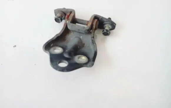 Mitsubishi Colt Front door upper hinge
