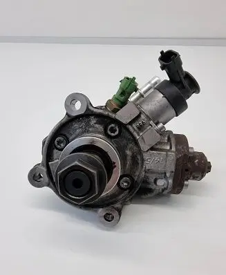 Jaguar F-Pace Fuel injection high pressure pump G4D39B395AA