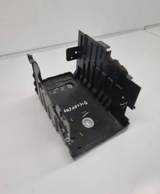 Land Rover Discovery Sport Battery box tray K8D210723A T1270 55531