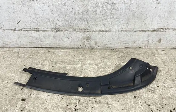 Audi TT Mk1 Engine bonnet/hood lock trim molding 8n0860441e