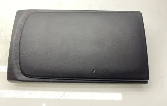 Toyota Prius+ (ZVW40) Armrest