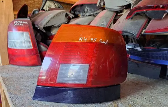 Audi A4 S4 B5 8D Rear/tail lights 8D0945096A 8D0945096