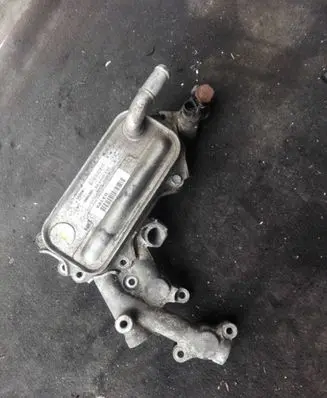 Toyota Auris 150 Oil filter mounting bracket 157100R01000 880243D