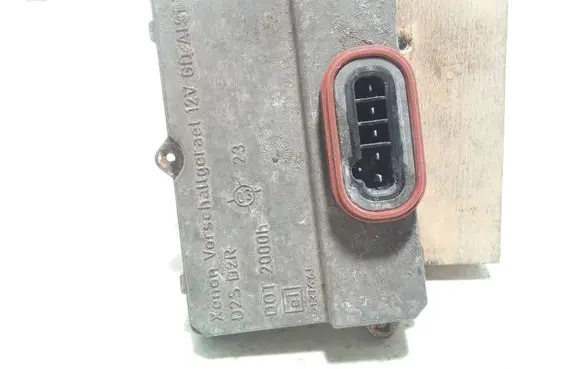 Mercedes-Benz E W211 Headlight ballast module Xenon 5DV00829000