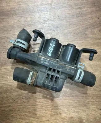 BMW 5 F10 F11 Coolant heater control valve 9119164 100806